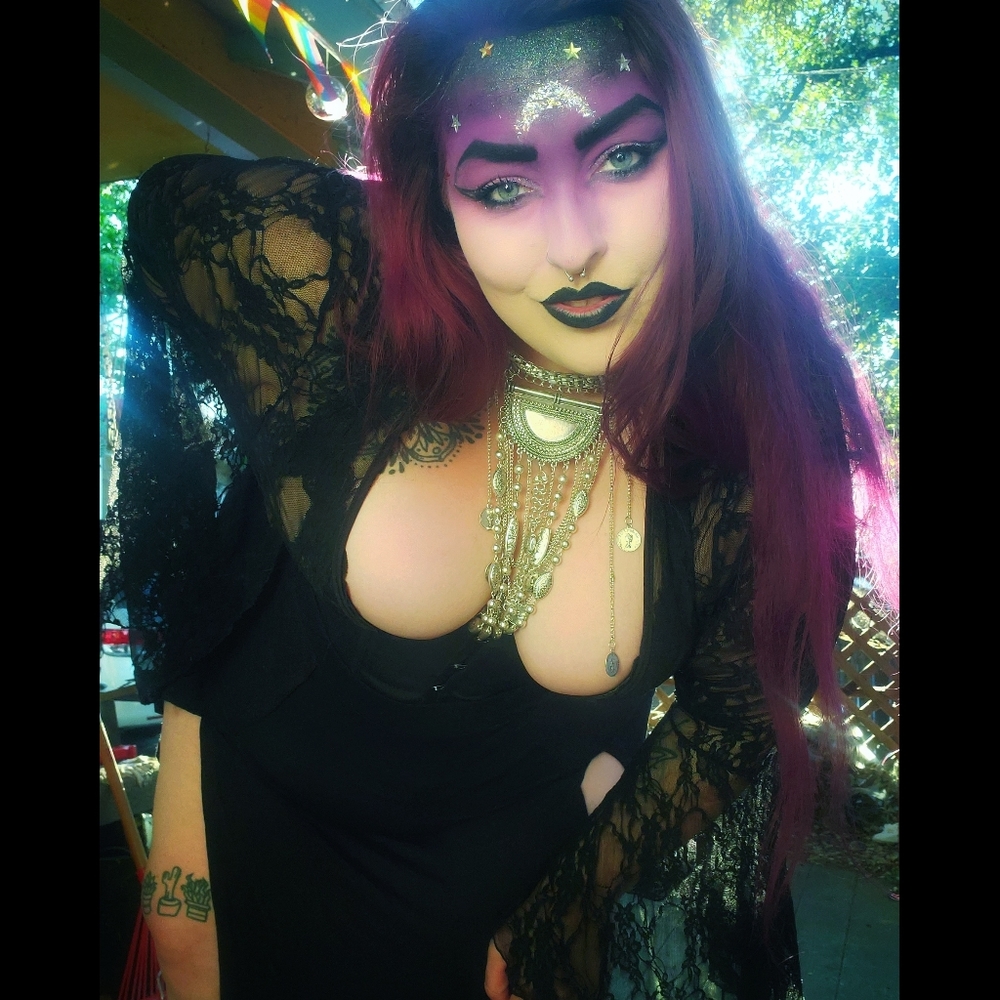 Meet your Posher, Annie